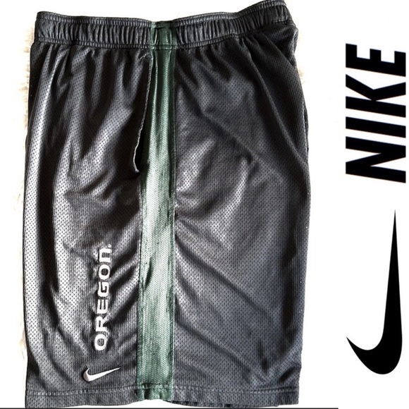 Nike shorts - Picture 1 of 10